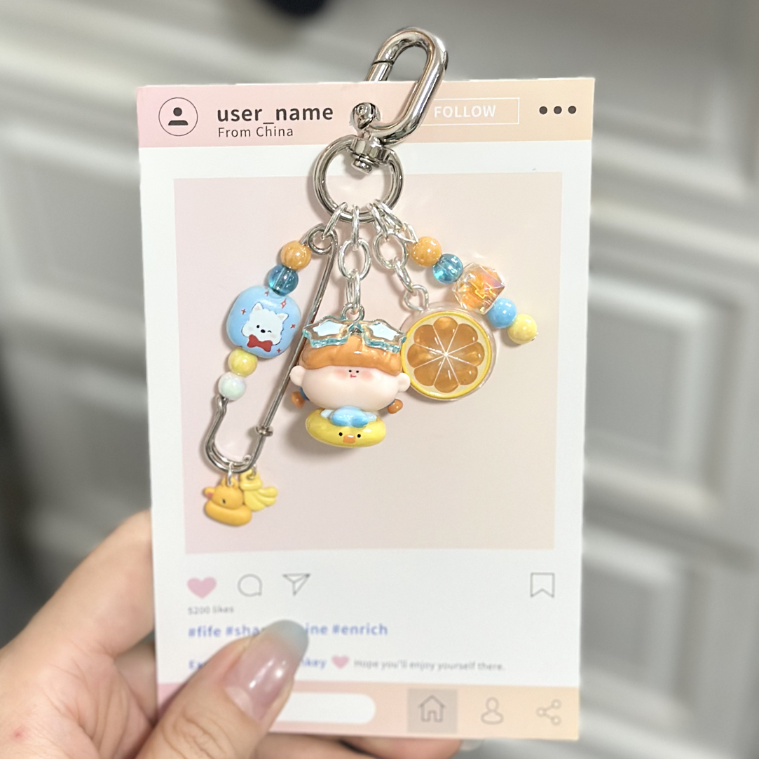 原创设计阿玛莉莉丝沙滩泳圈系列小黄鸭钥匙扣包挂手机链挂件