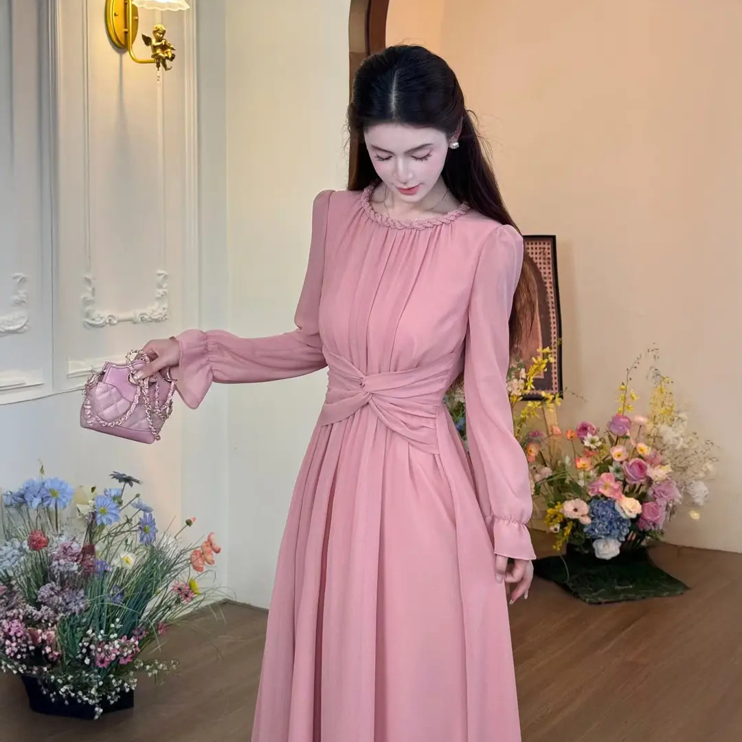 法式温柔风粉色收腰显瘦连衣裙女早秋季新款高级感气质超仙长裙子