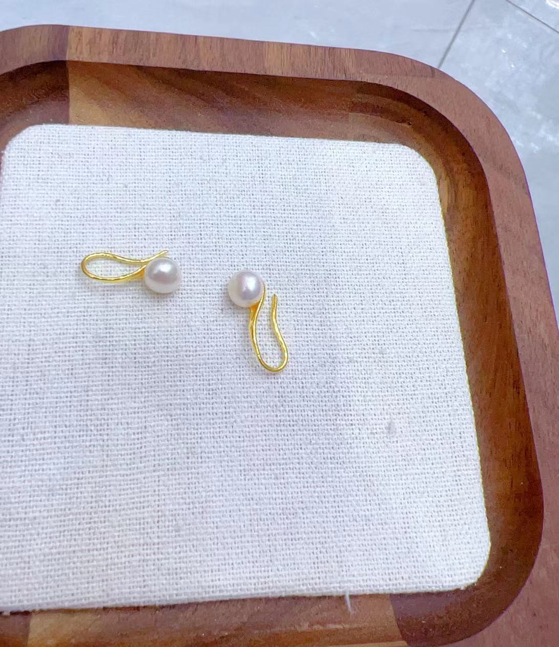 钛钢耳饰 休闲气质时尚精致珍珠耳环(مەرۋايىتھالقا)明星同款饰品