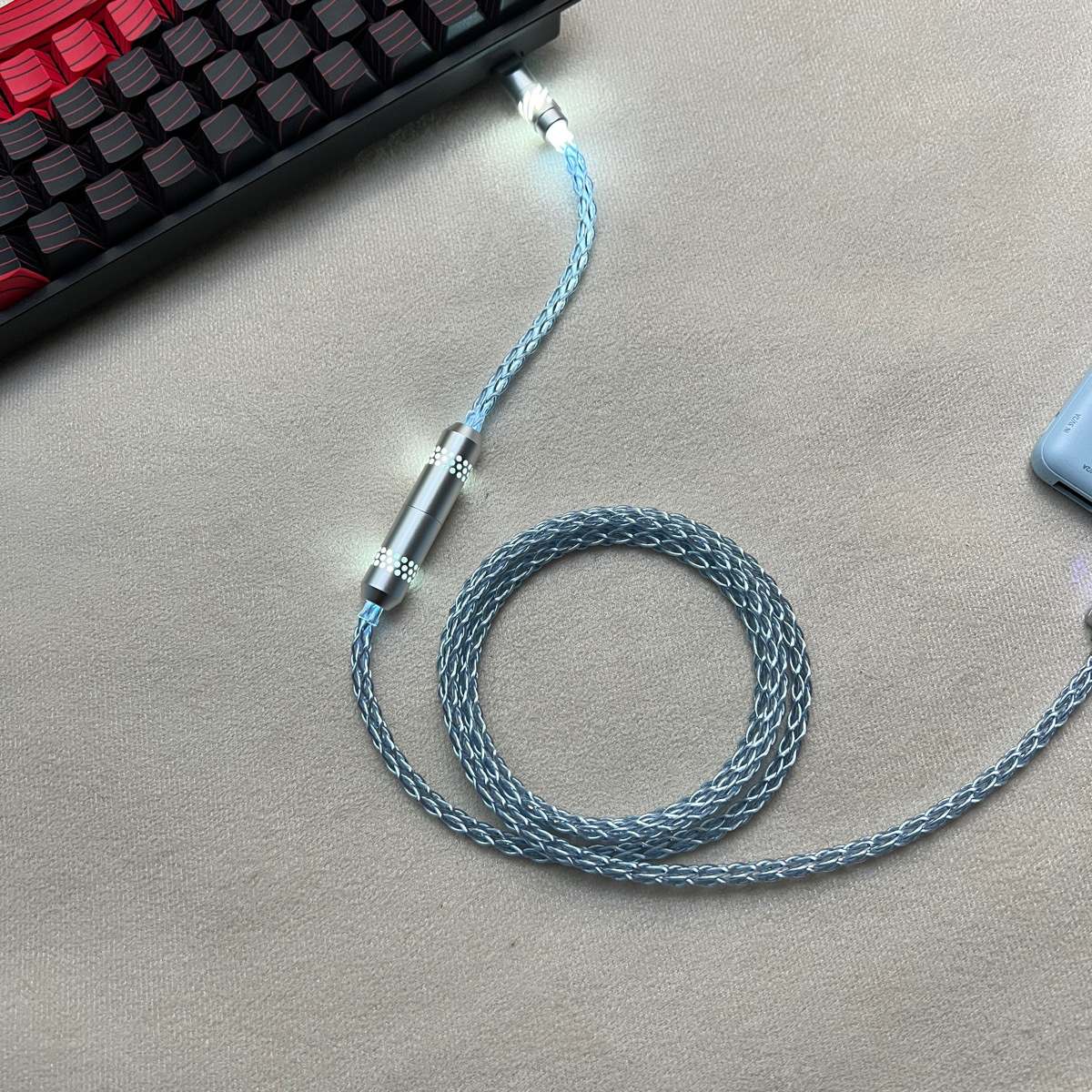 单晶铜航插线8K发光镂空航插线磁轴键盘数据线客制化高颜值航插线