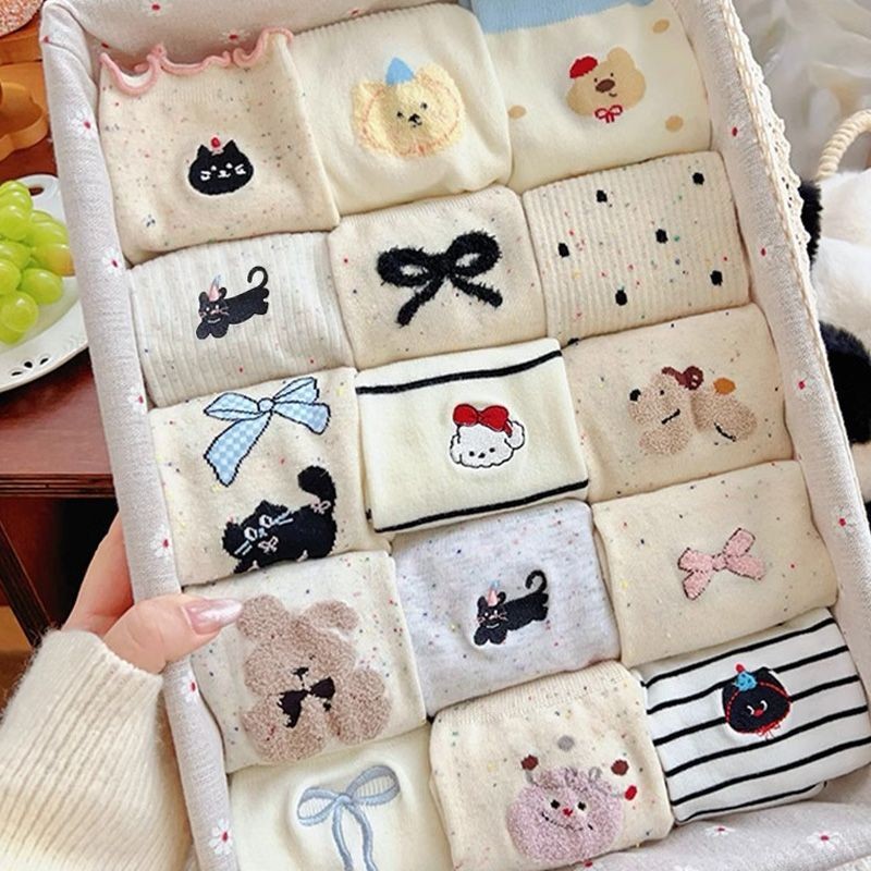 新款可爱卡通袜子女中筒袜ins潮女生夏季薄款长袜春秋款运动GGG