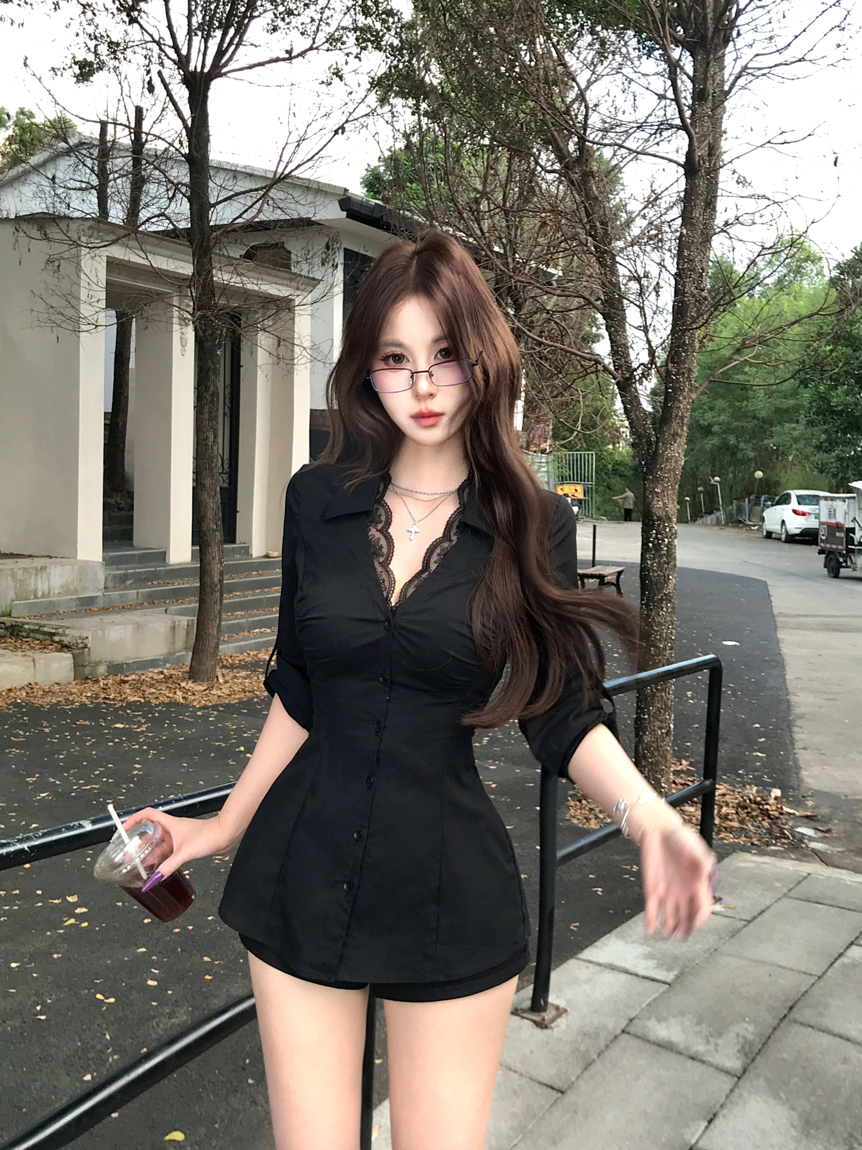 Z12323纯欲辣妹蕾丝拼接衬衫连衣裙女装秋冬设计感掐腰修身a字裙