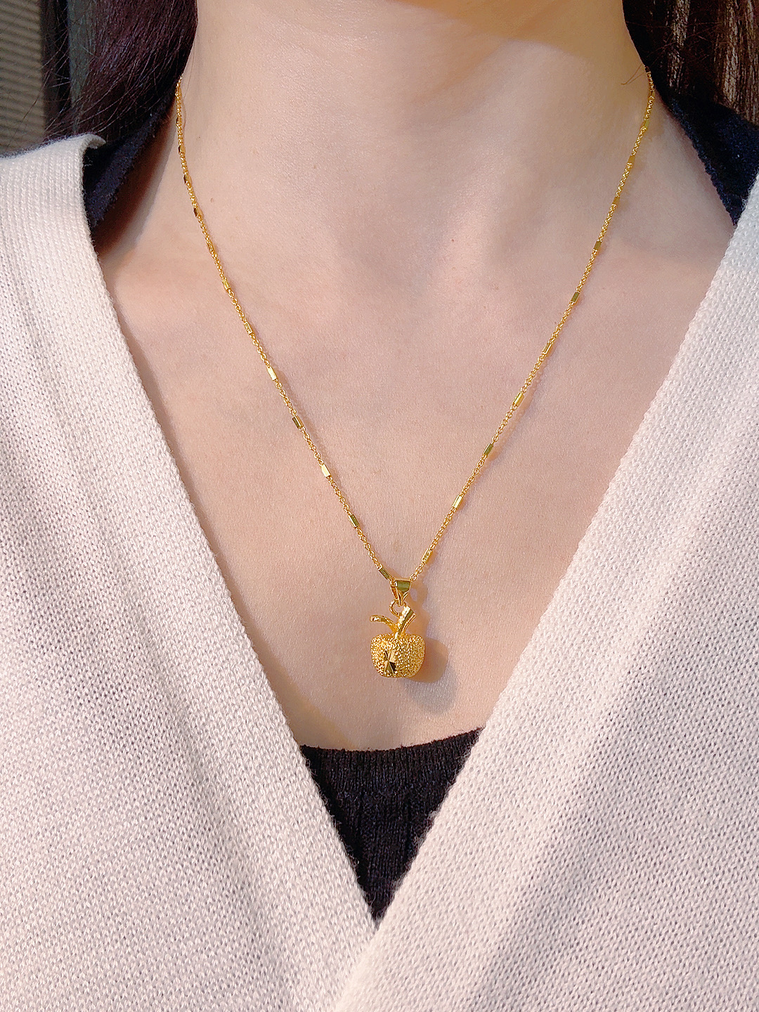 钛钢项链 《冰际》节节高升苹果项链