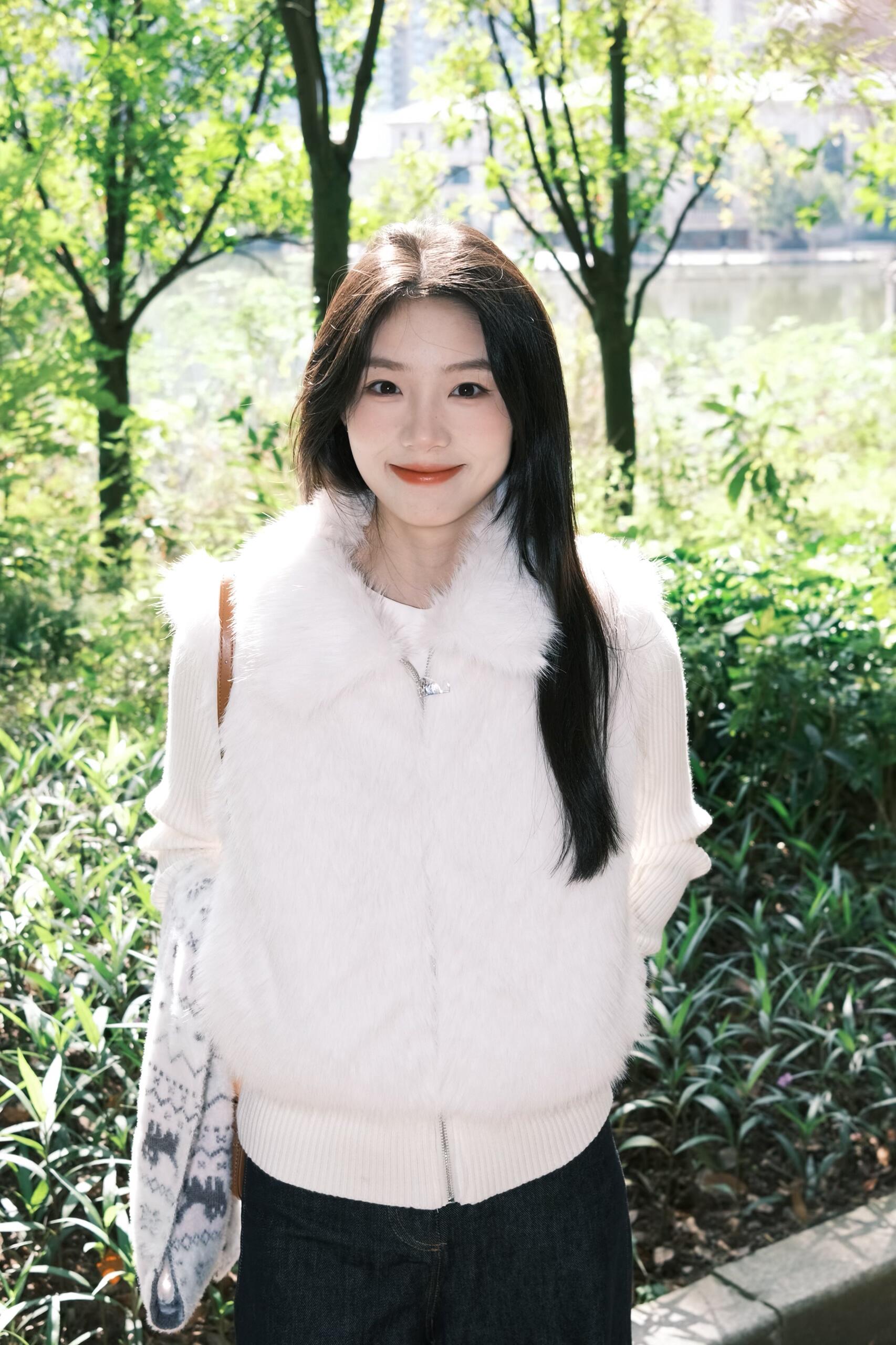 韩系米白色棉服外套女2025冬季新款设计感拼接针织休闲显瘦面包服