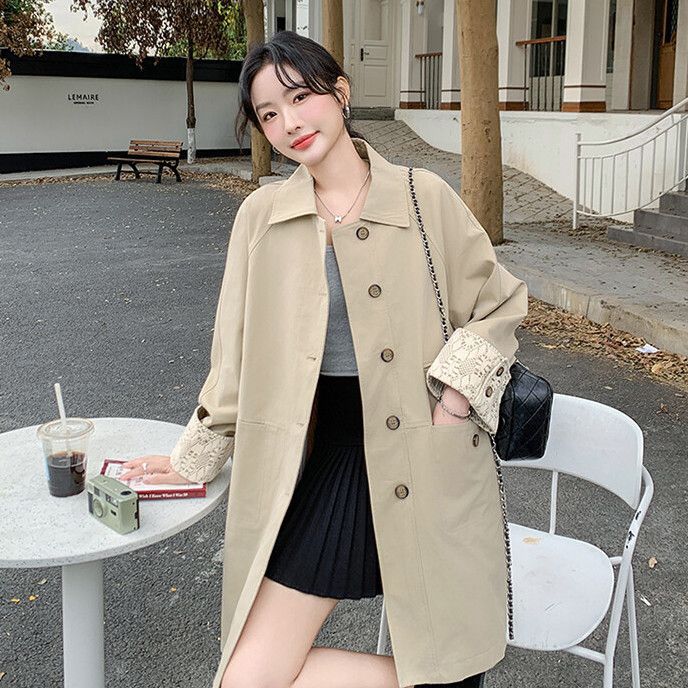 大码女装蕾丝拼接宽松中长款风衣外套时尚春新款显瘦气质百搭上衣