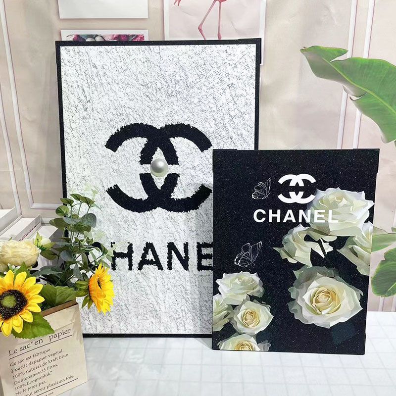 北欧ins香风简约花朵装饰画网红高级衣帽间挂画摆件直播间餐厅桌