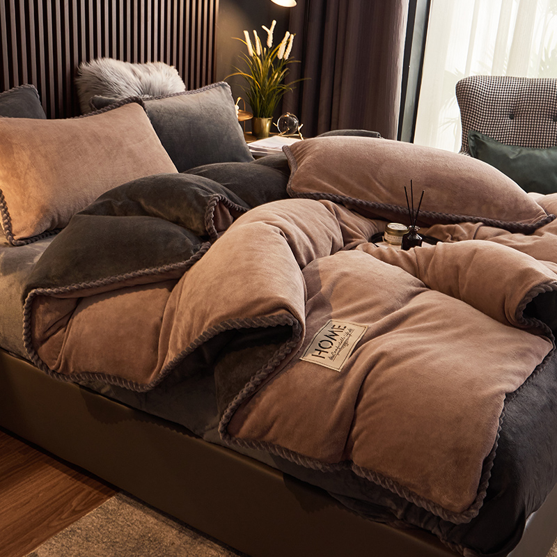 富安娜家纺牛奶绒四件套三秒速热双面婴儿绒被套贴身裸睡秋冬套件