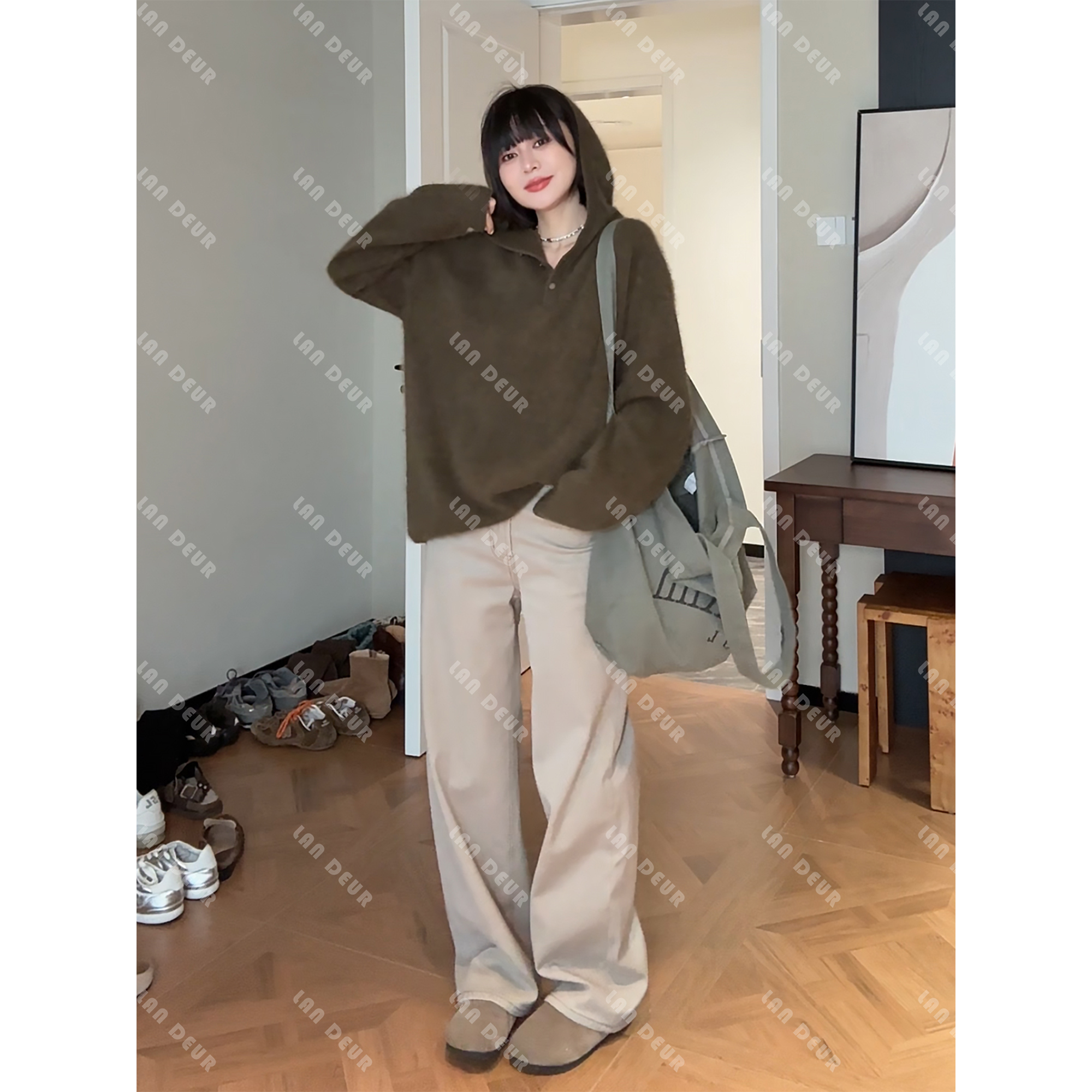 JIUJIU【梨缀枝白】时尚百搭简约舒适宽松秋冬直筒牛仔裤女