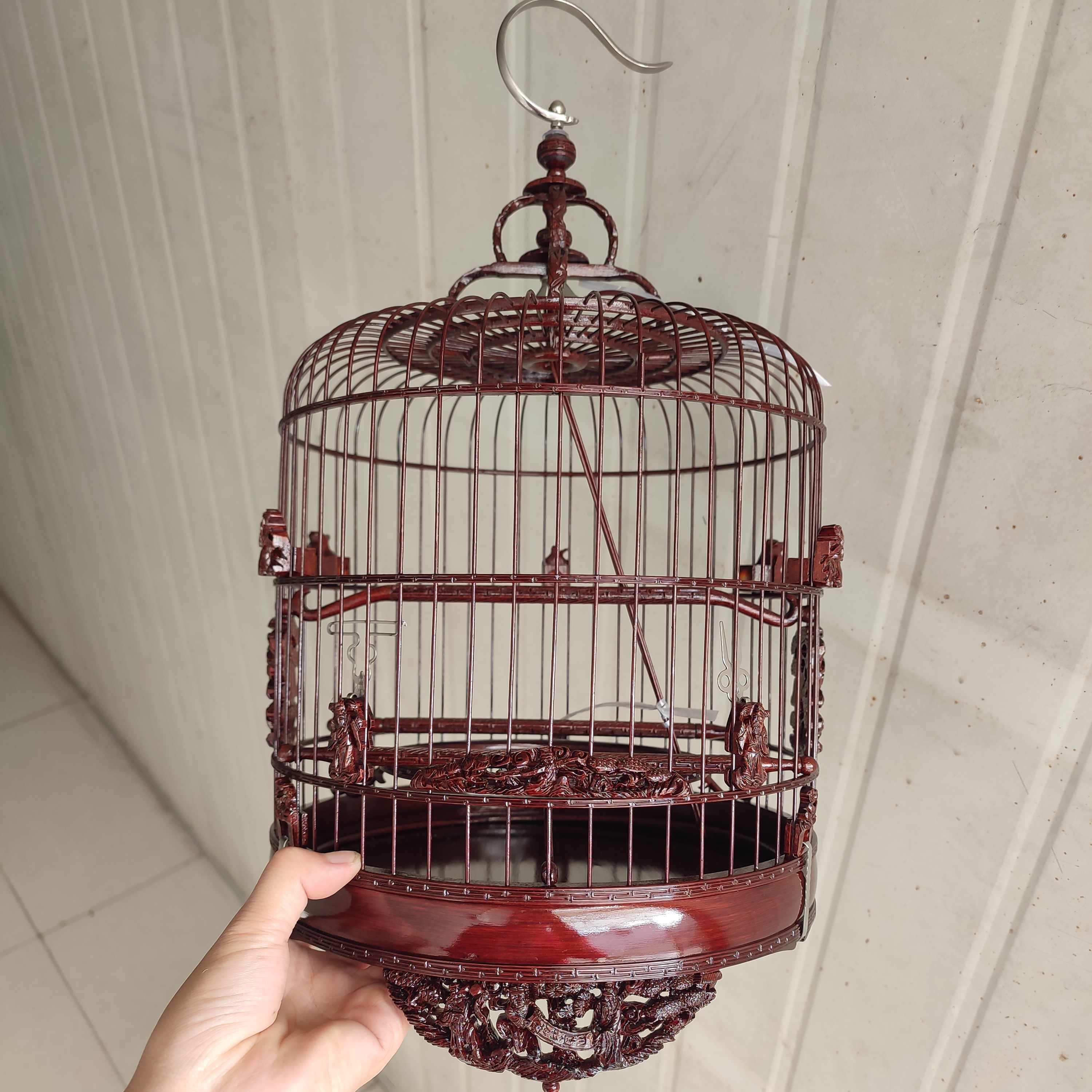 52枝直径24八仙贺寿广笼雕花生漆正装小黑白绣眼仙鹟玉鸟清远鸟笼