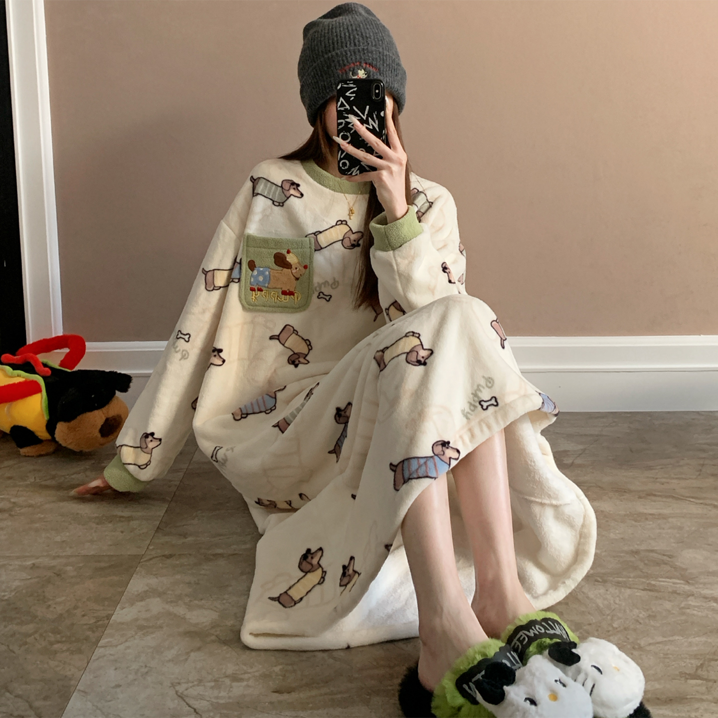 韩系新款冬季天加绒加厚法兰绒睡衣睡裙女宽松绿色小狗保暖家居服