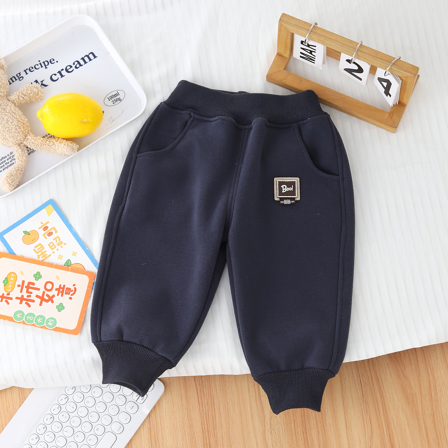 宝宝加绒裤子秋冬季外穿一体绒男女儿童运动裤薄绒婴幼儿休闲卫裤