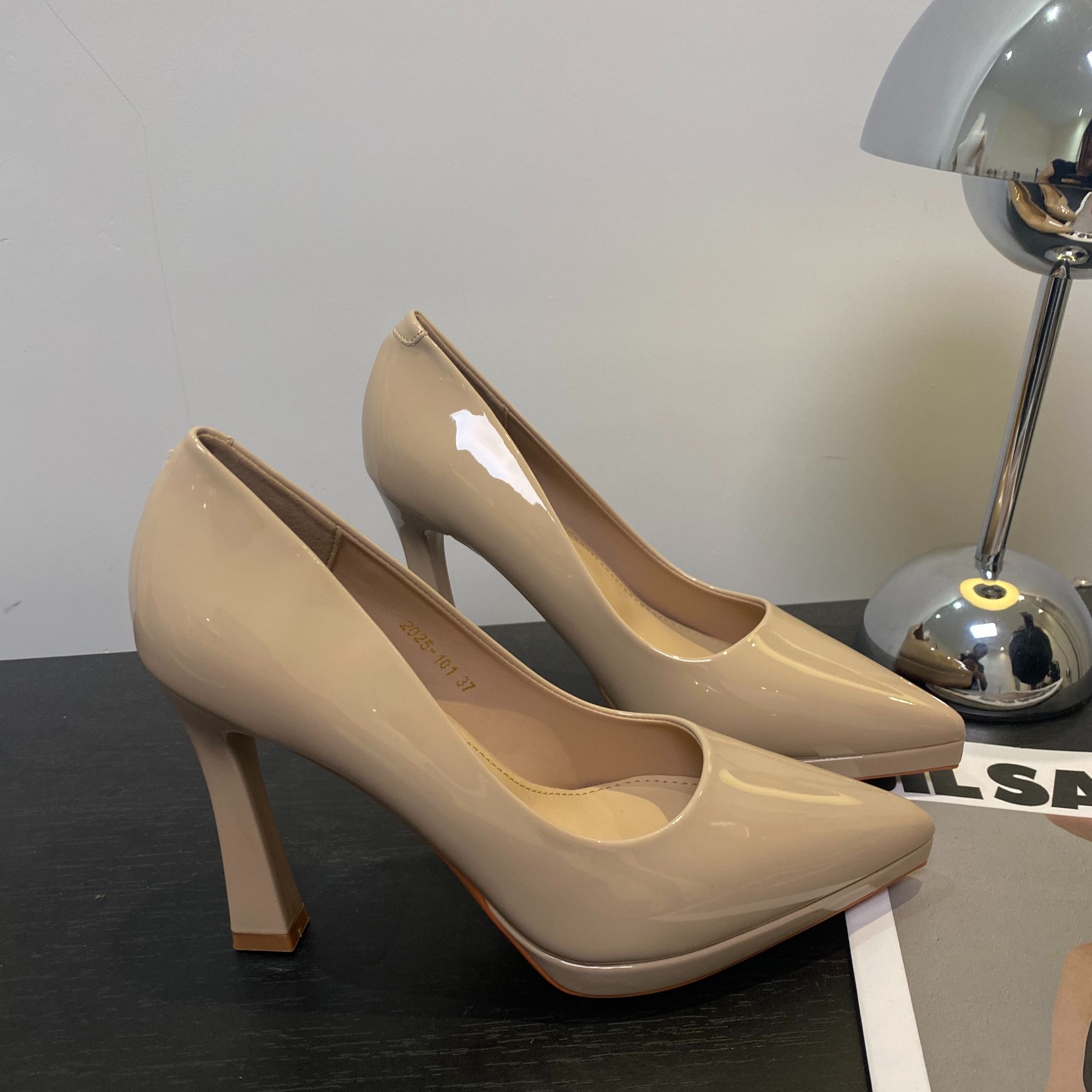 秋季新款性感尖头超高防水台细跟女浅口明星高跟鞋女2025爆款洋气