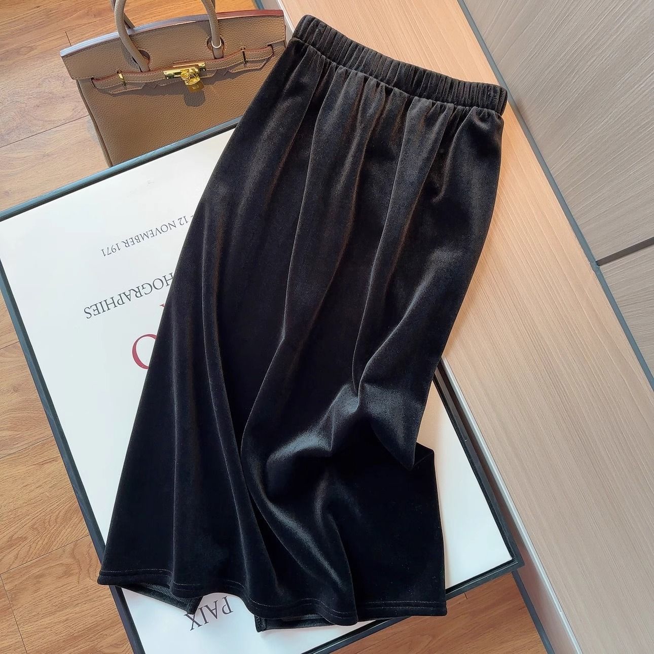 加绒加厚金丝绒半身裙黑色直筒裙后开叉包臀中长款秋冬休闲打底裙
