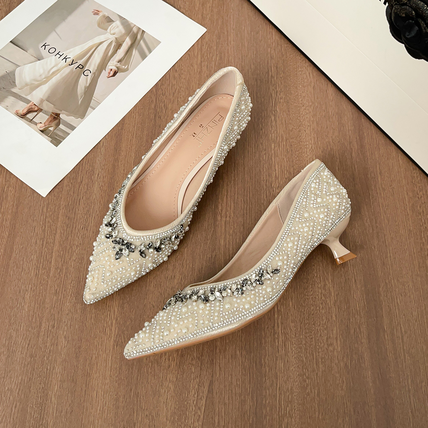 尖头水钻星星跟鞋浅口粗跟法式百搭单鞋女鞋银色秋季33-1