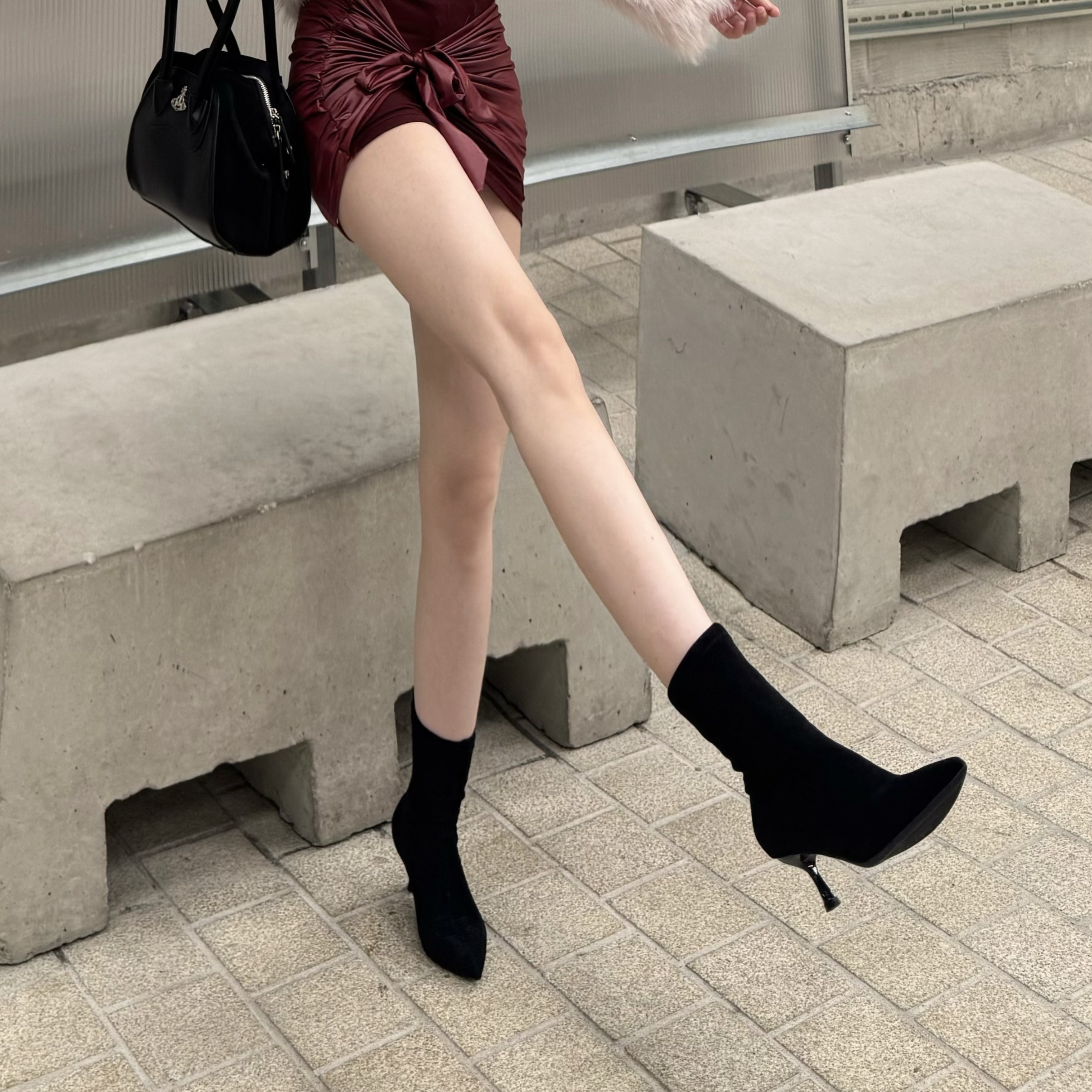 2025冬季新款短靴女高跟细跟尖头黑色弹力瘦瘦靴时尚百搭酒杯跟