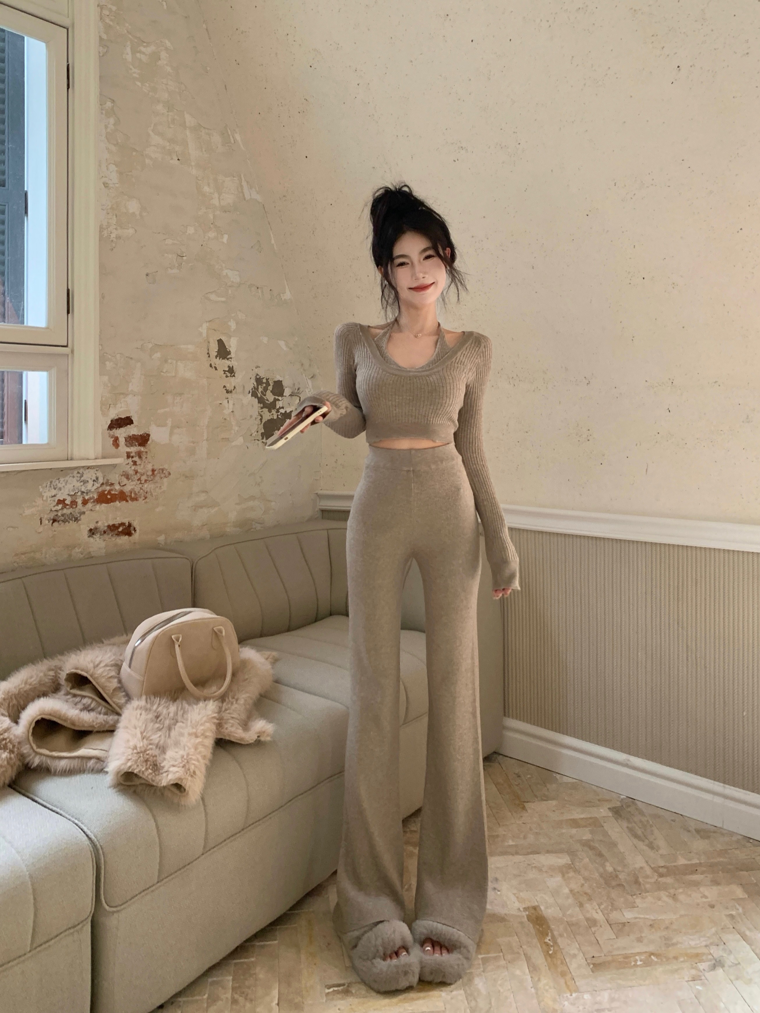 气质温柔针织套装修身显瘦假两件上衣女2025秋季高腰修身微喇叭裤