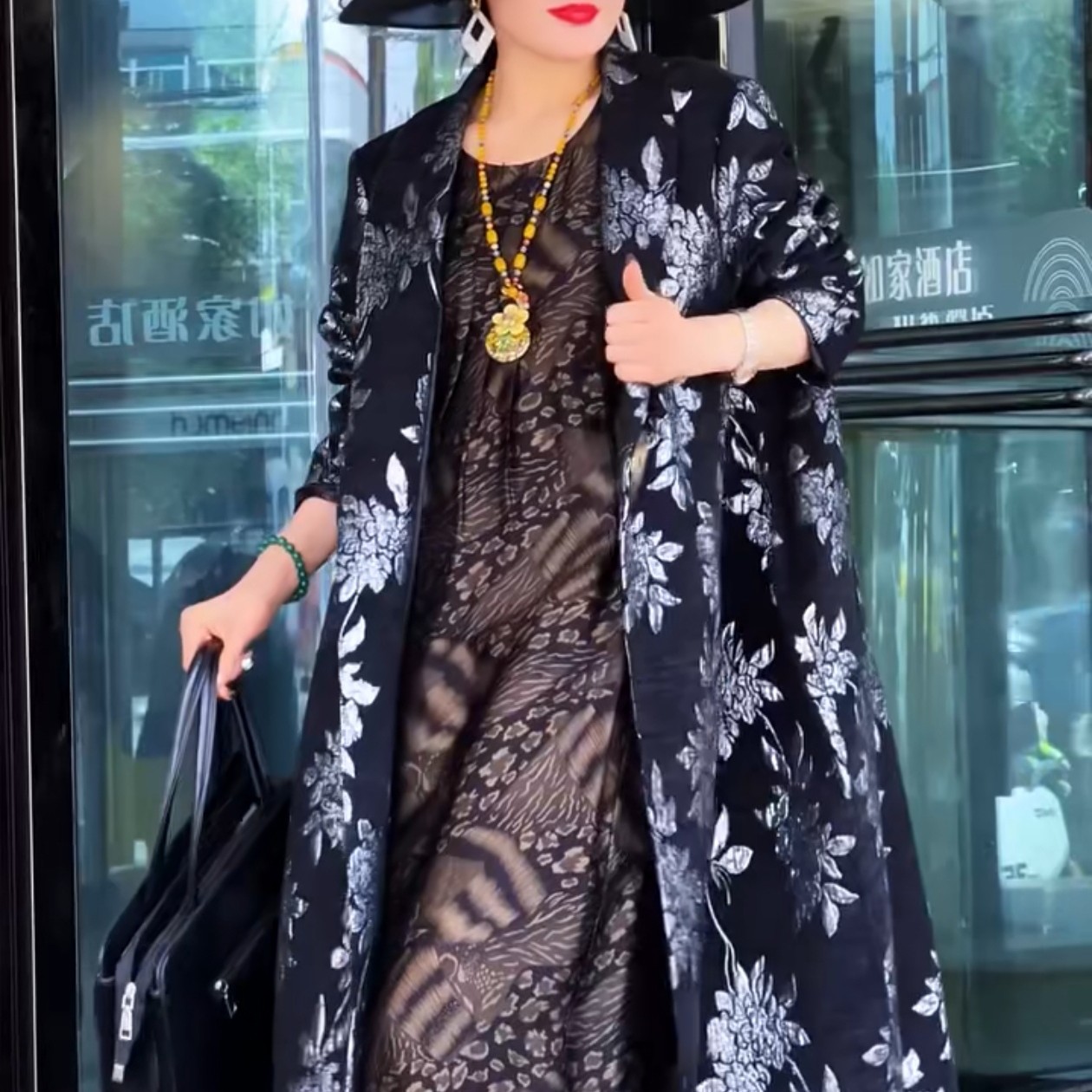 8607银色秋季高端上档次显瘦百搭外套