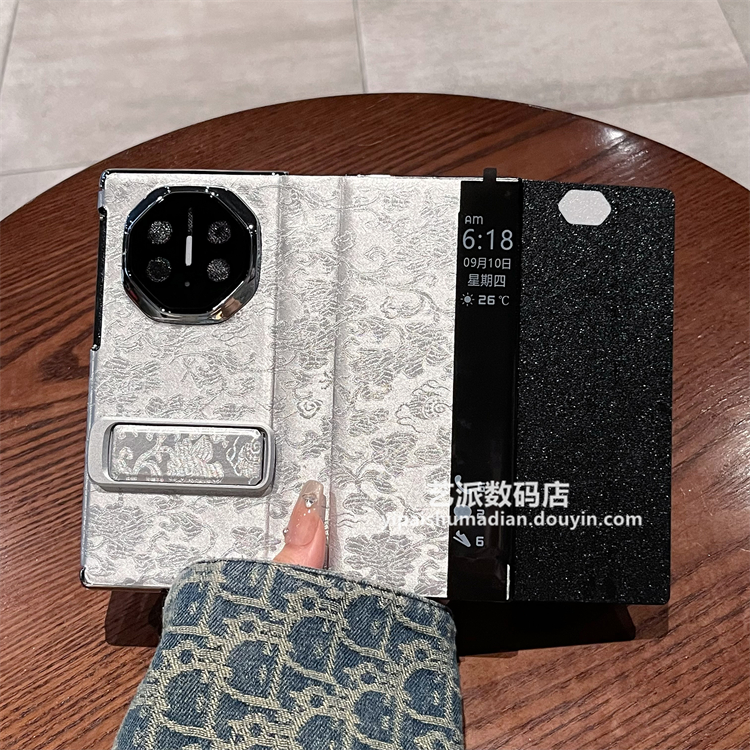 适用华为MateXTs三折叠手机壳mateXT非凡大师银色花支架翻盖皮套