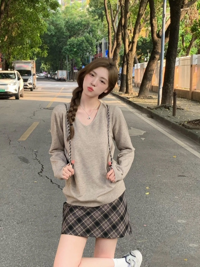 燕麦韩系V领针织衫女2025春秋季新款软糯宽松毛衣内搭打底衫上衣