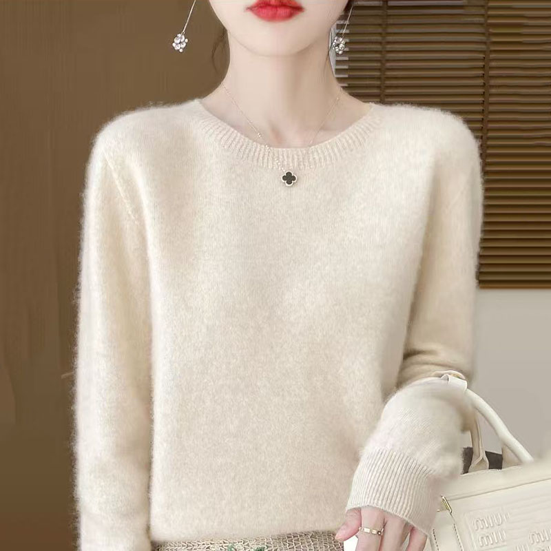 一线成衣圆领纯色羊毛衫女高级感内搭软糯亲肤打底衫宽松针织毛衣