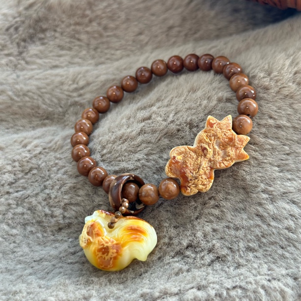 蜜蜡花蜡小牛小鸡库克三合吉祥幸运手串