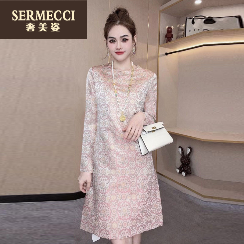 奢美姿高级感减龄2025年秋季新款宽松a字裙优雅国风连衣裙