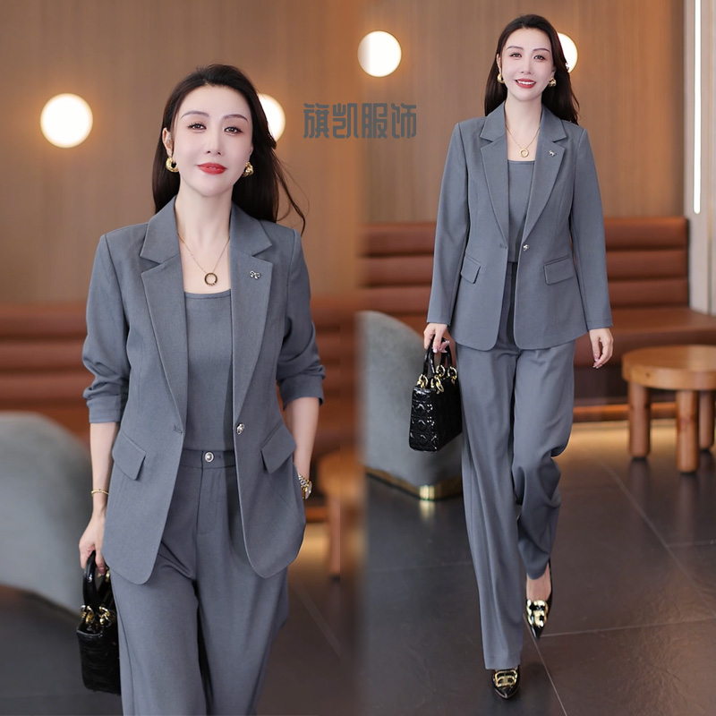 职业西装套装女春秋新款气质减龄酒店上班西服背心直筒裤三件套