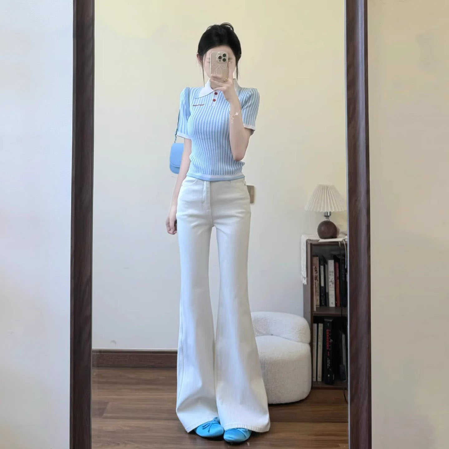 白色微喇牛仔裤女夏季2025新款高腰显瘦不贴腿小个子马蹄喇叭裤子