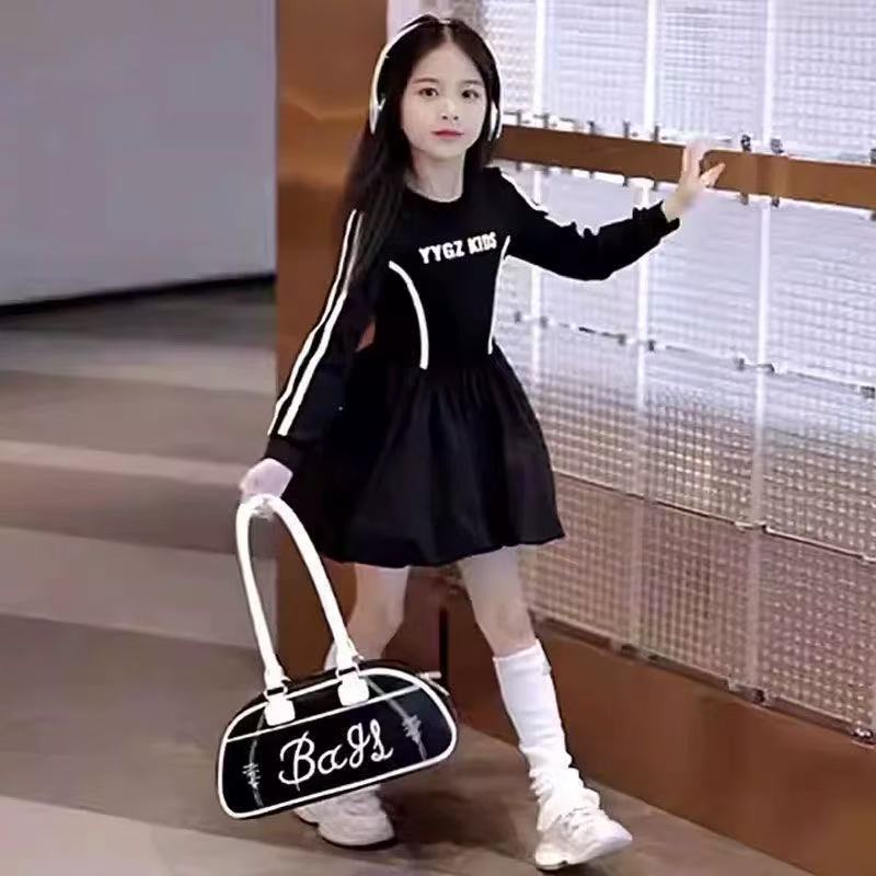 女童连衣裙秋季2025新款儿童简约休闲长袖连衣裙小女孩秋装小黑裙