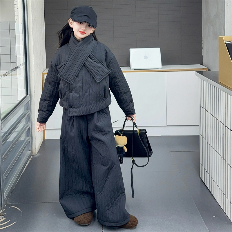 女童夹棉加厚围脖外套秋冬新款套装2025新款加绒裤子中大童三件套