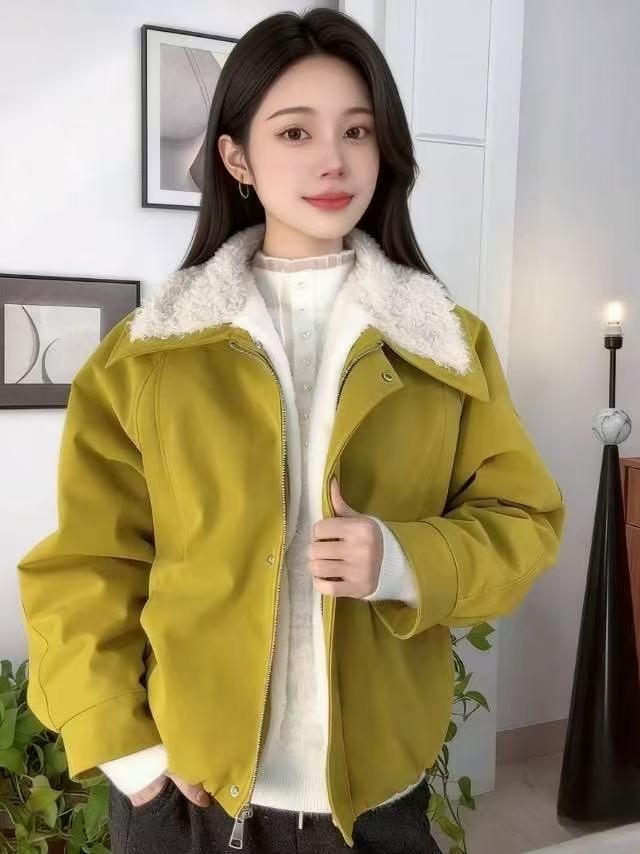 高端欧货2025年冬装新款翻领羊羔毛棉服棉衣女短外套加绒加厚上衣