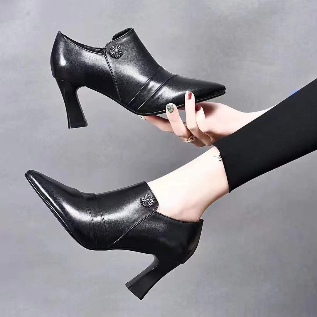 真皮高跟深口单鞋2025春秋新款尖头粗跟头层牛皮软底软面女工作鞋