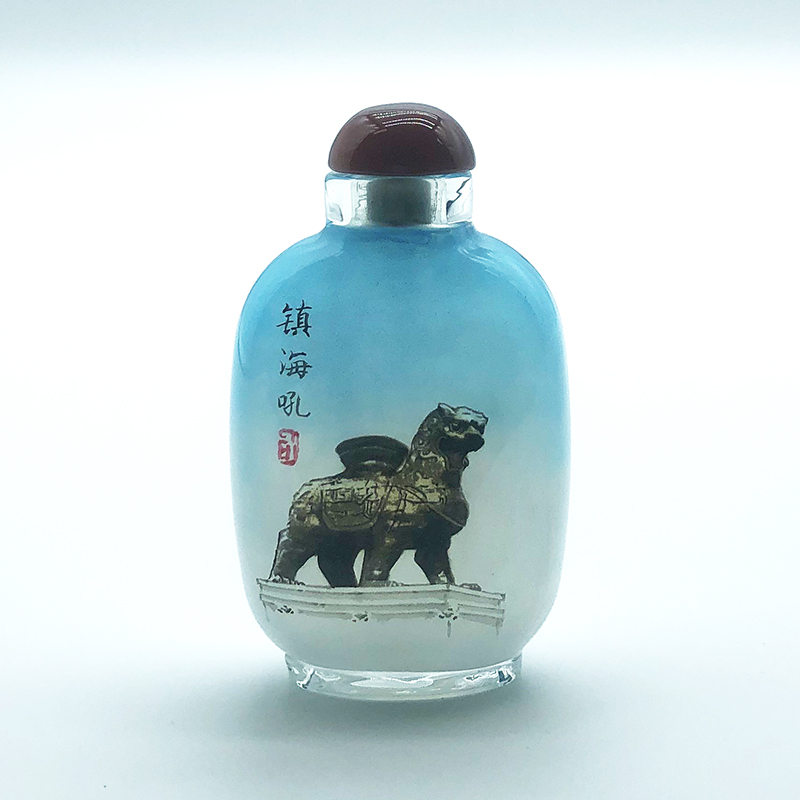 精美内画铁狮子鼻烟壶摆件