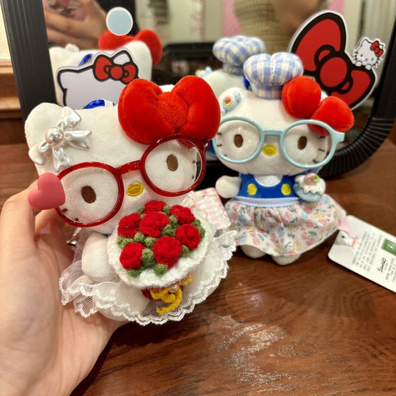 可爱眼镜毛绒HelloKitty少女裙钥匙扣diy手捧花厨师帽包包挂件