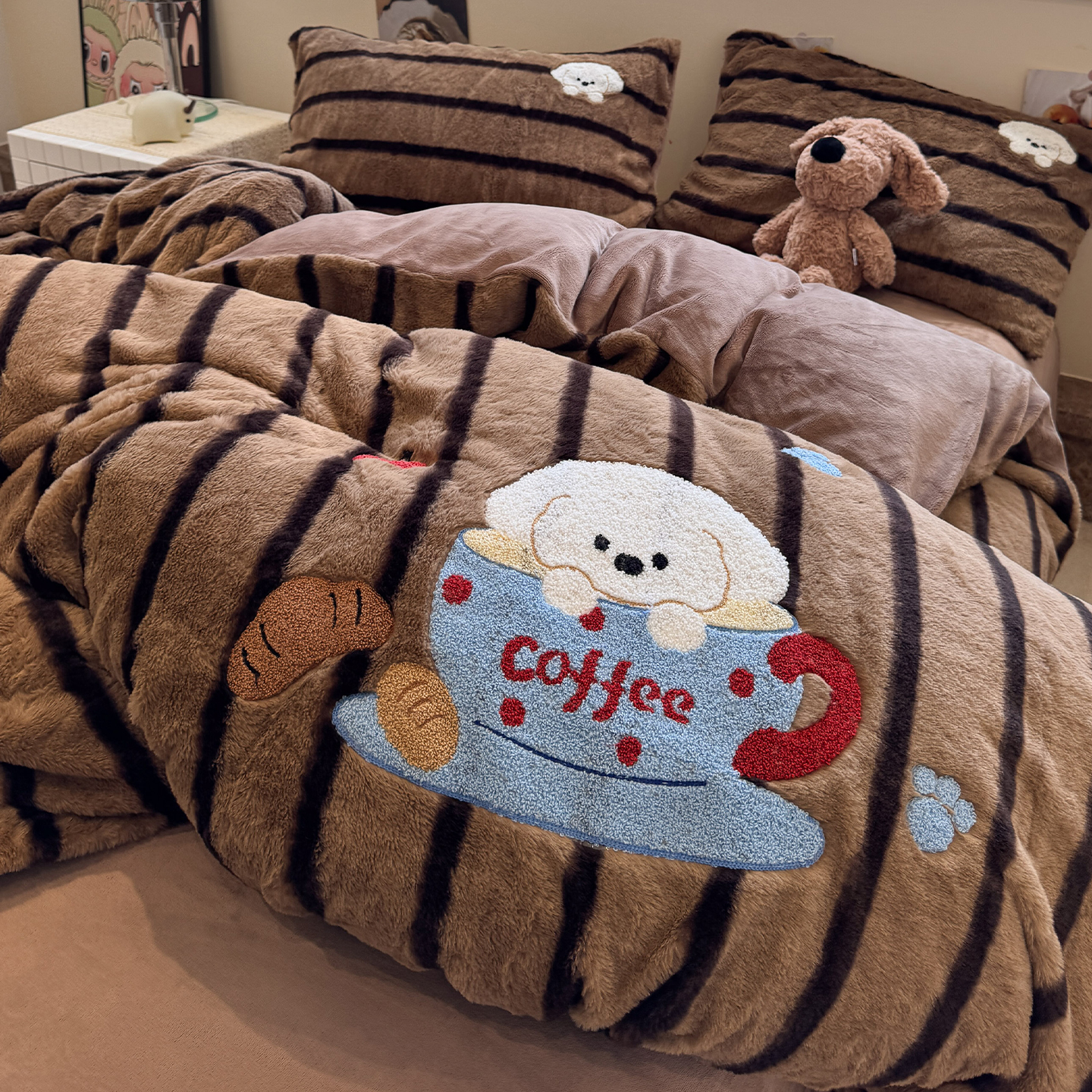 卡通毛巾绣冬季加厚兔毛牛奶绒四件套儿童被套床单床上用品三件套