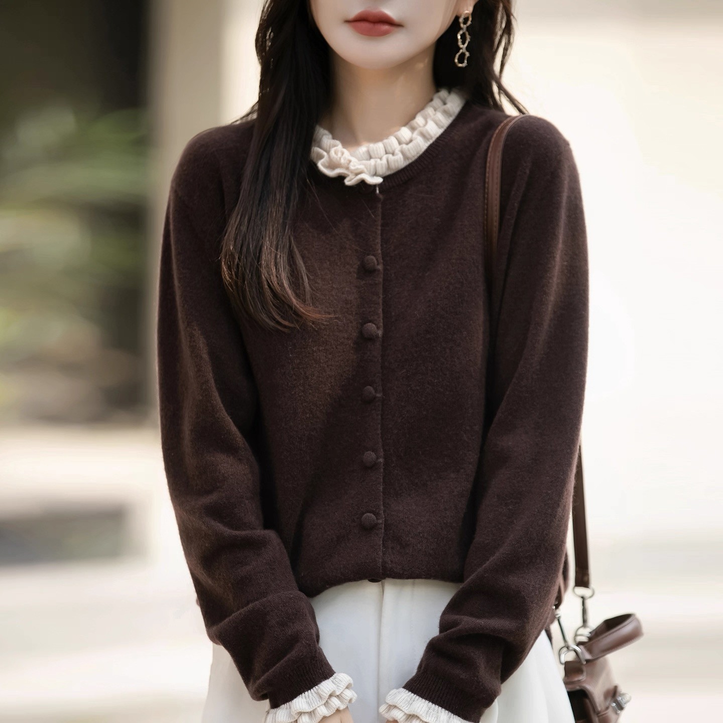 【茶芙巷】小香风木耳边洋气针织衫女外穿花边毛衣开衫秋冬上衣【ZS】