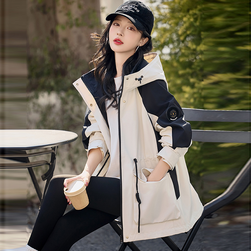 派克服女中长款2025秋季新款时尚宽松气质冲锋衣工装连帽风衣外套