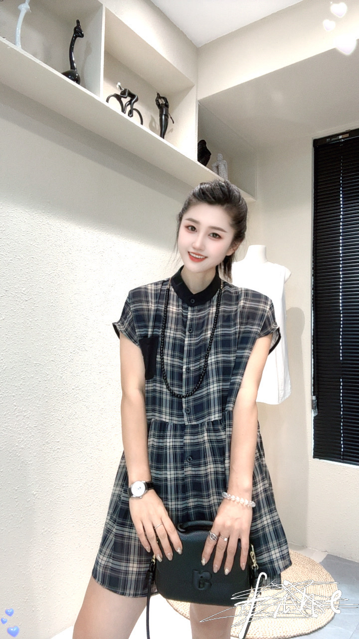 夏日新款宽松遮肚显瘦显高时尚格子衬衣