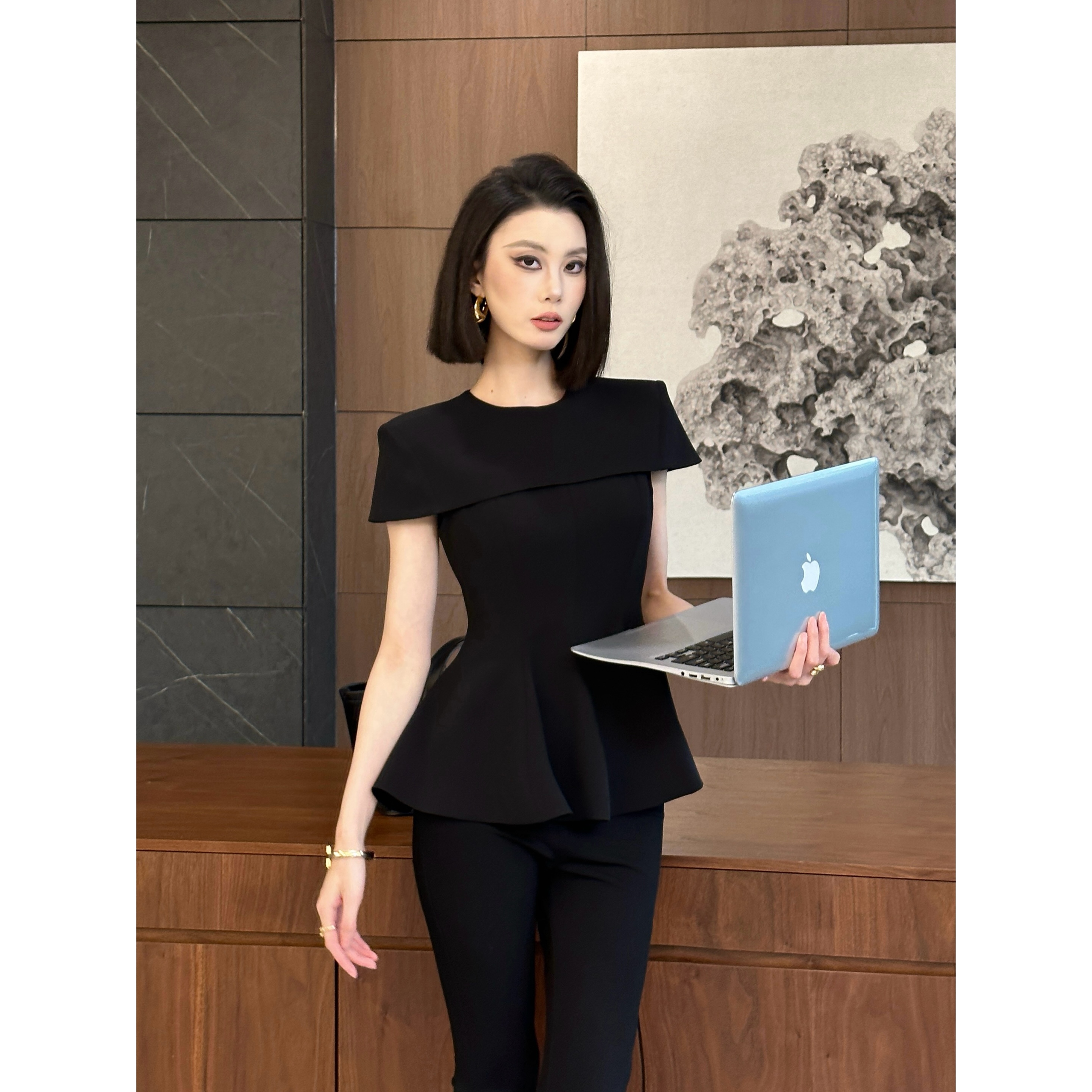 【夏款一件不留】原创设计款时尚气质修身显瘦短袖高级感上衣45201