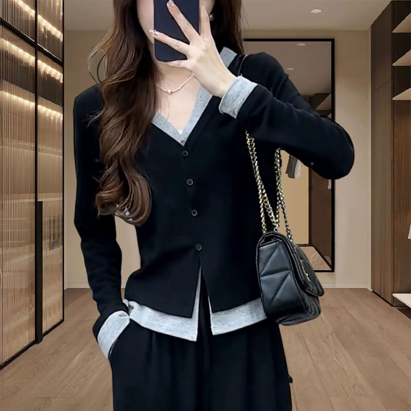 针织衫2025春秋季新款韩系时尚别致超好看假两件v领长袖上衣女潮