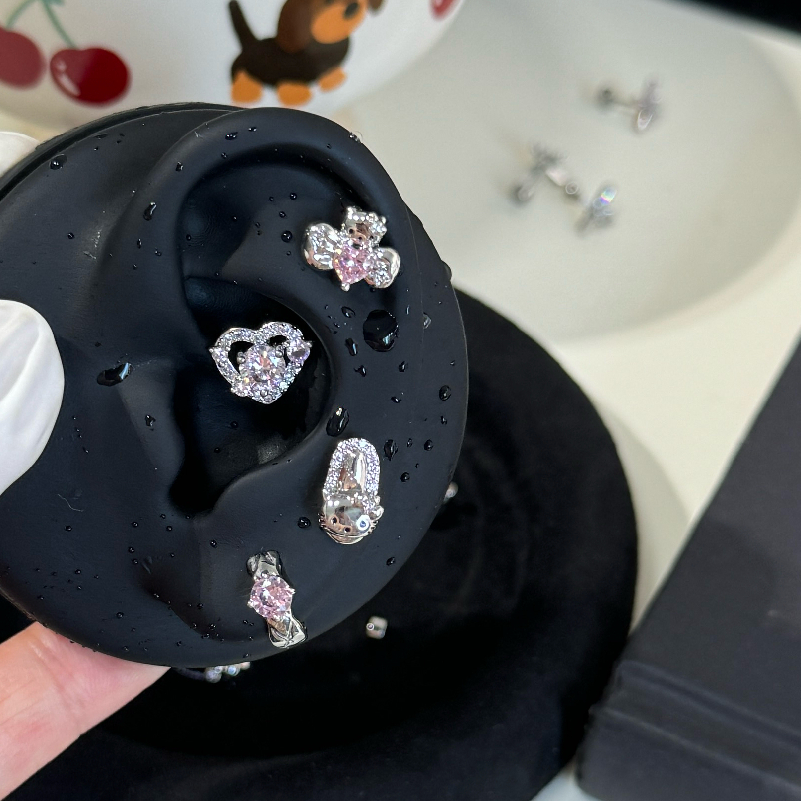 钛钢耳饰 可选杆长杆粗可爱甜美kt小猫耳骨钉钛钢螺丝拧仙女款式