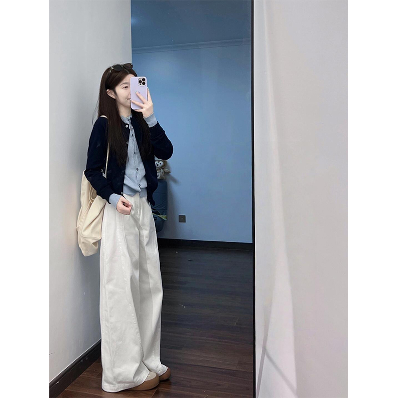 洋气高贵上衣秋季时尚假两件针织开衫气质甜美白色直筒牛仔裤套装