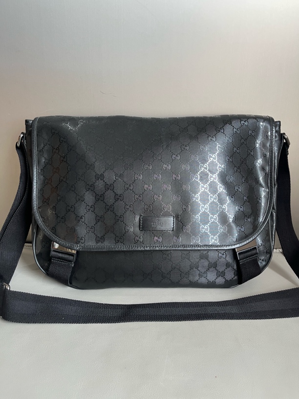 99新 GUCCI/古驰 黑色水晶pvc翻盖双扣邮差包斜挎包zp171