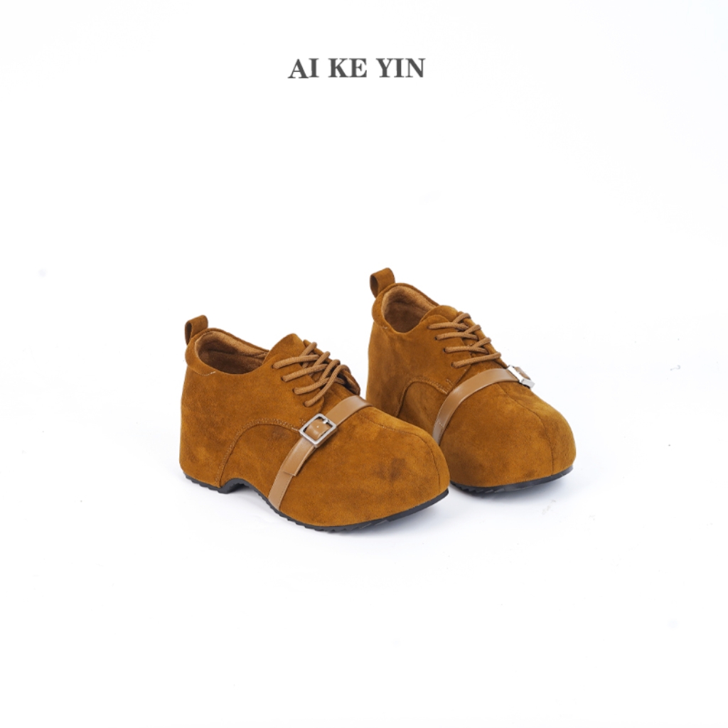 【艾珂茵】秋冬新款圆头厚底系带金属皮带扣坡跟高跟鞋时尚百搭