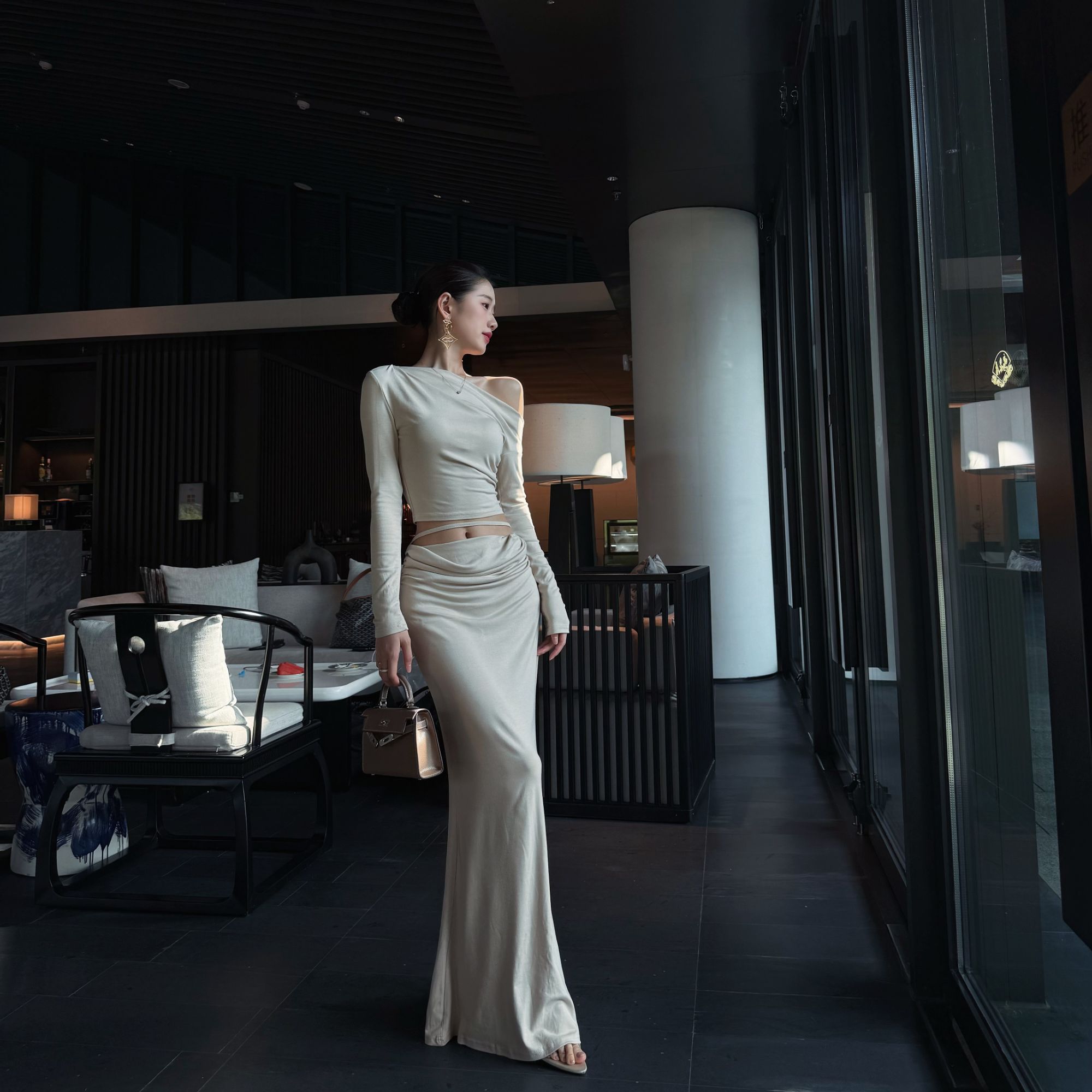 清冷系禅意小众单肩性感露腰两件套修身显瘦高级感优雅气质套装女