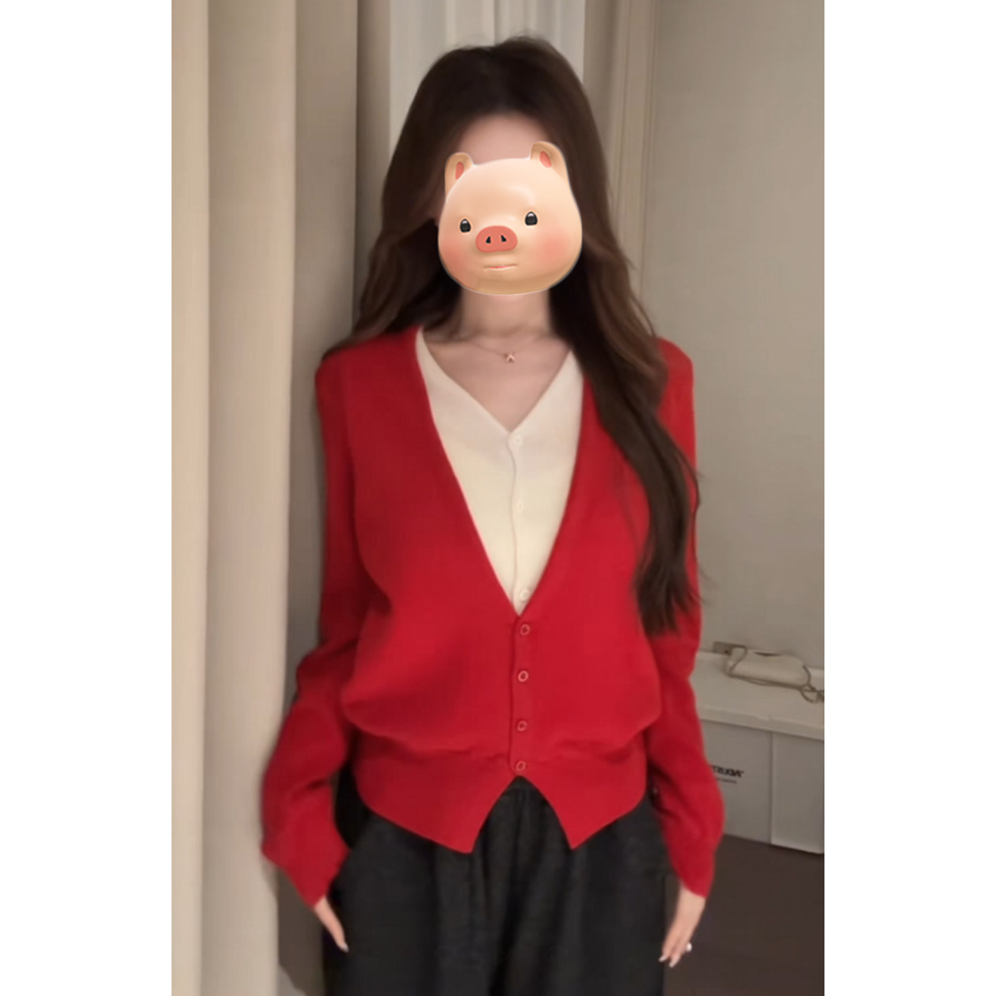 本命年穿搭新年战袍红色V领假两件毛衣开衫女秋冬季宽松针织外套