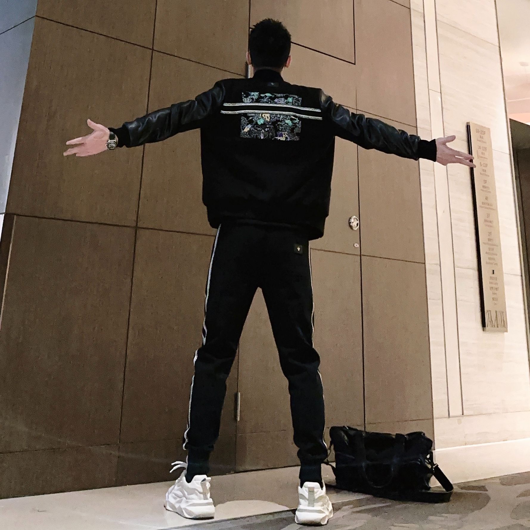 【航航出品】秋冬季加棉保暖重磅刺绣修身时尚欧货休闲立领夹克外套