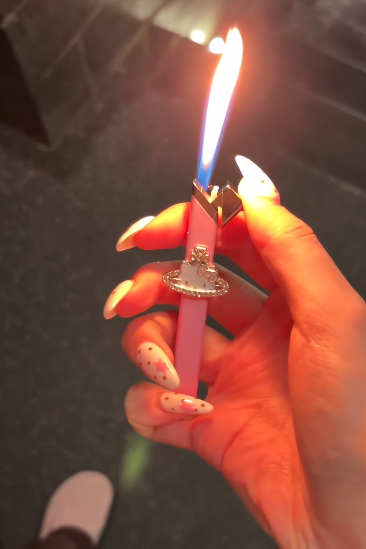 【公主请下单】原创手作Kitty土星金属小细条打火机 ins男女送礼