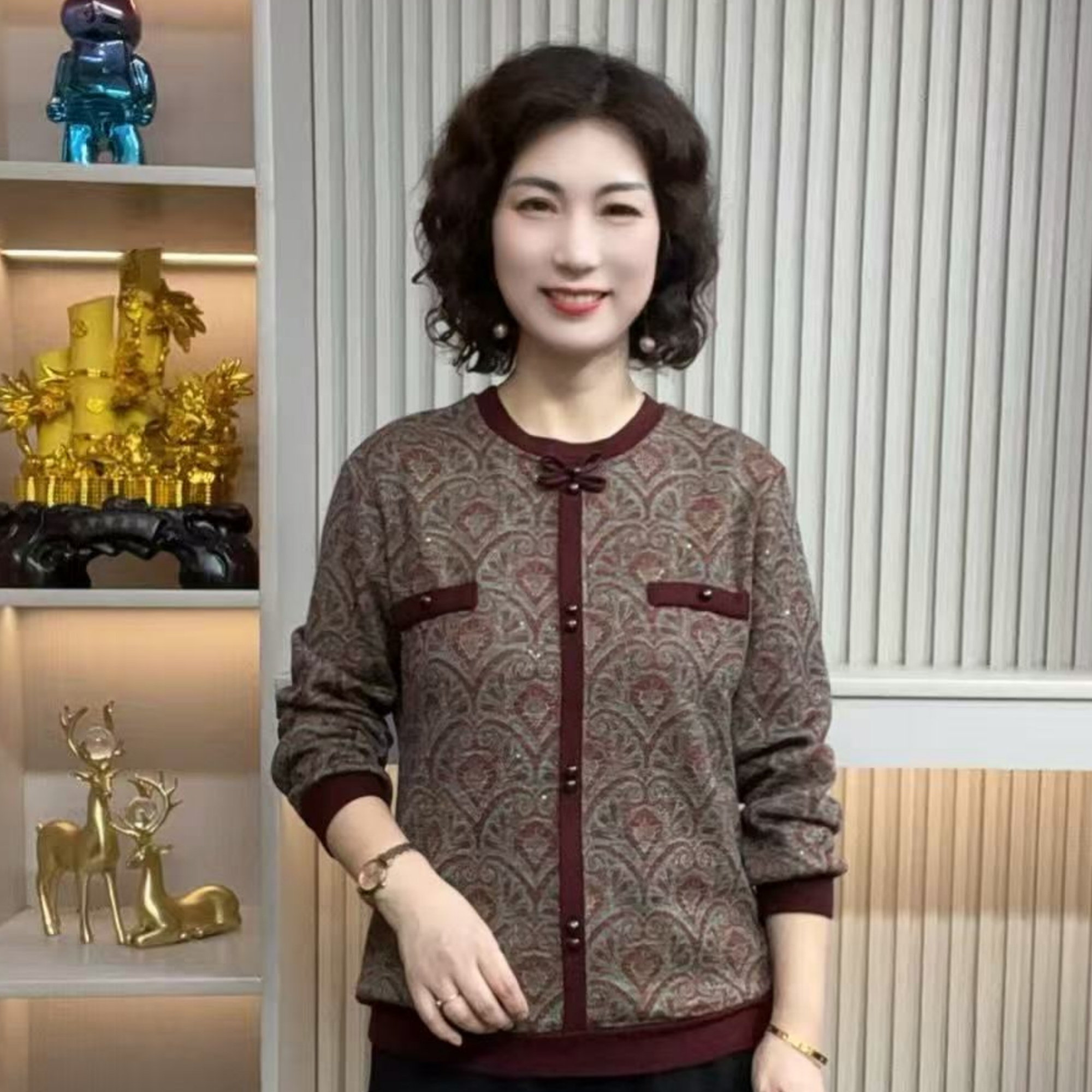 妈妈装流行时尚潮牌女装宽松冬装加绒冬款内搭独特漂亮装休闲长袖