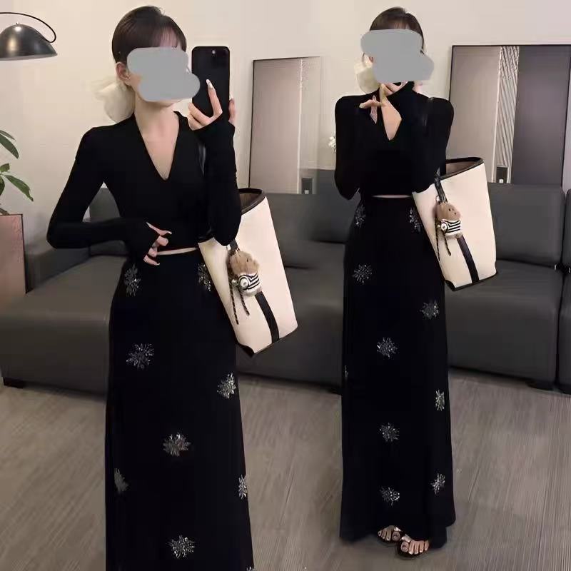 638-7# 2025秋季新款套装v领小个子短款T恤高腰显瘦半身裙两件套